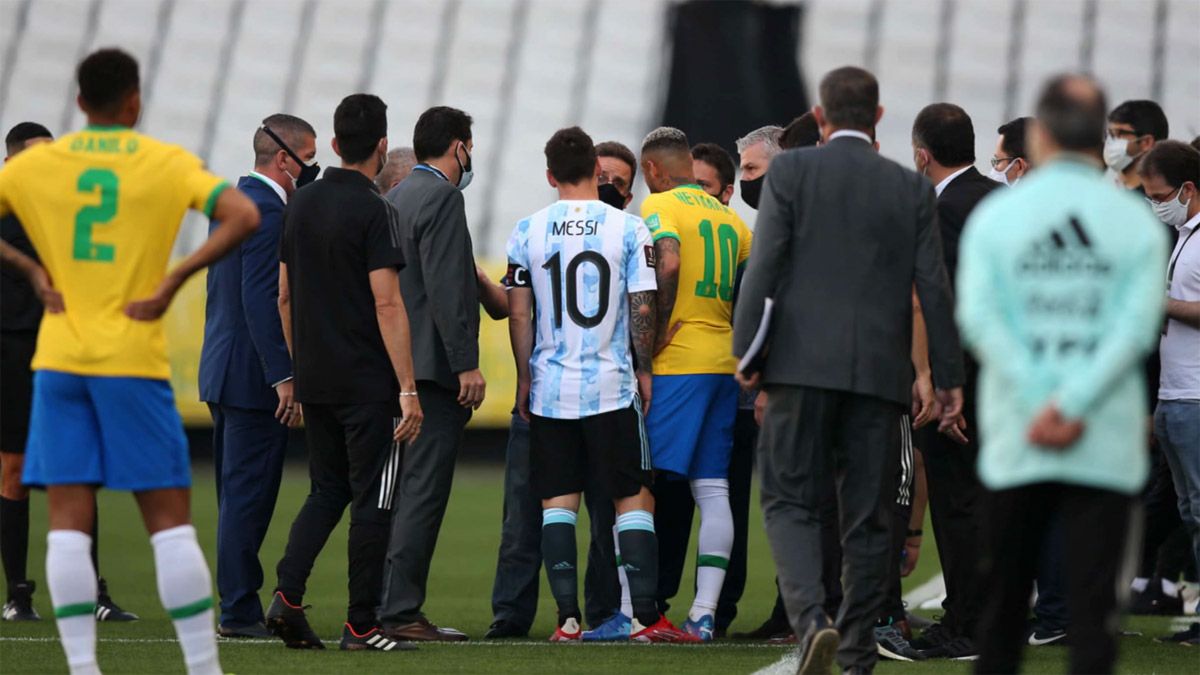 El clásico entre Argentina y Brasil deberá jugarse.