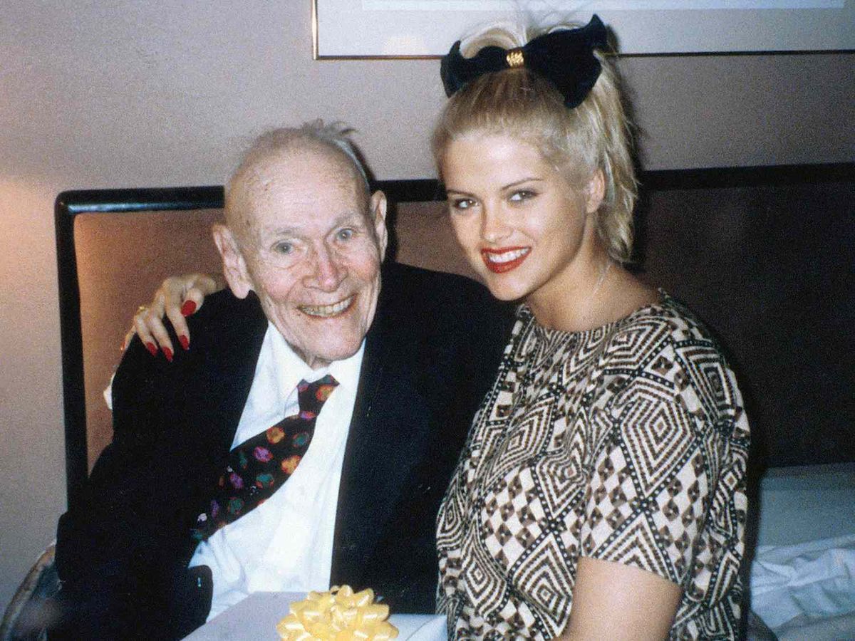 Anna Nicole Smith y su marido J.H. Marshall, millonario petrolero. Anna Nicole Smith y su marido J.H. Marshall, millonario petrolero.