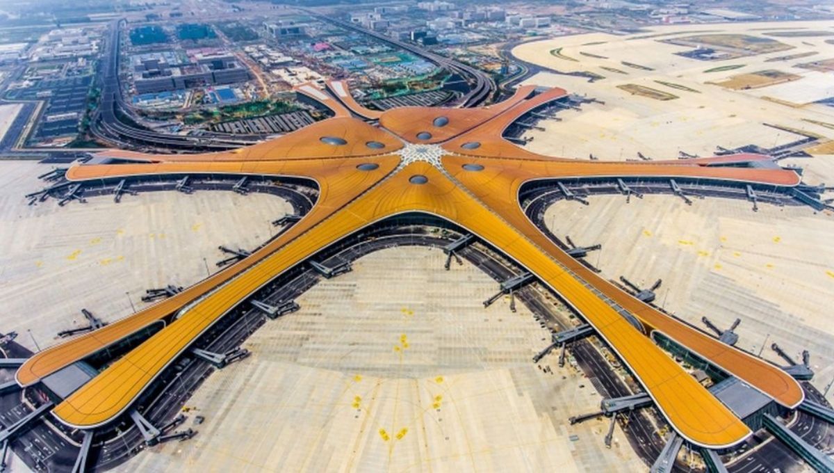 La ciudad con el aeropuerto más grande del planeta Tierra: equivalente a 98 estadios de fútbol