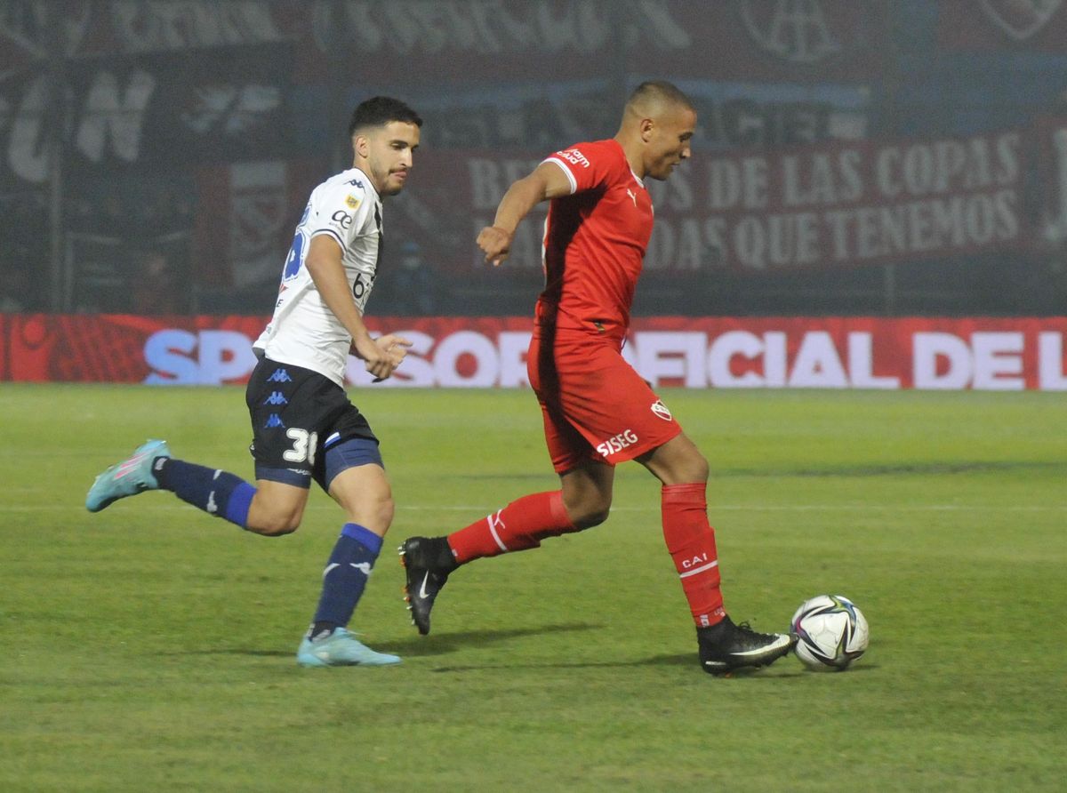 Leandro Benegas hizo uno de los goles de Independiente ante Vélez por la Copa Argentina