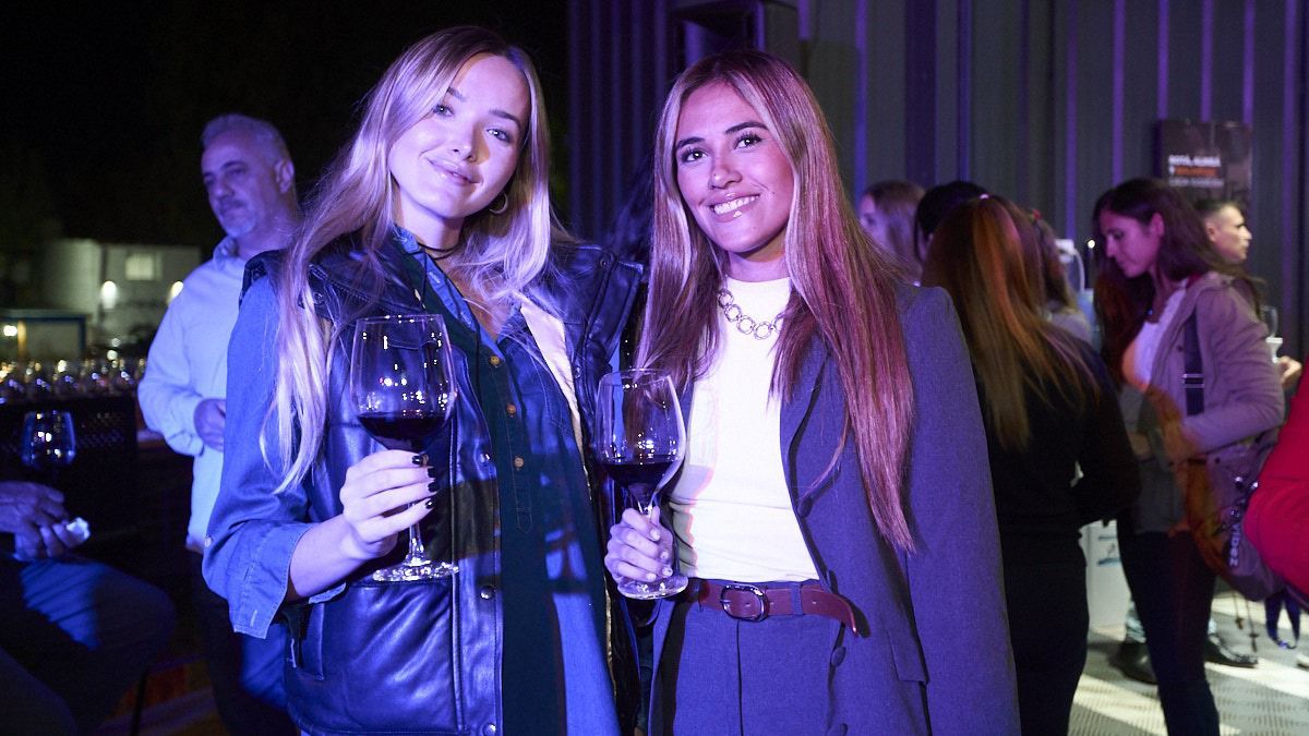 Sol Attorri y Valentina Gil. Sol Attorri y Valentina Gil.