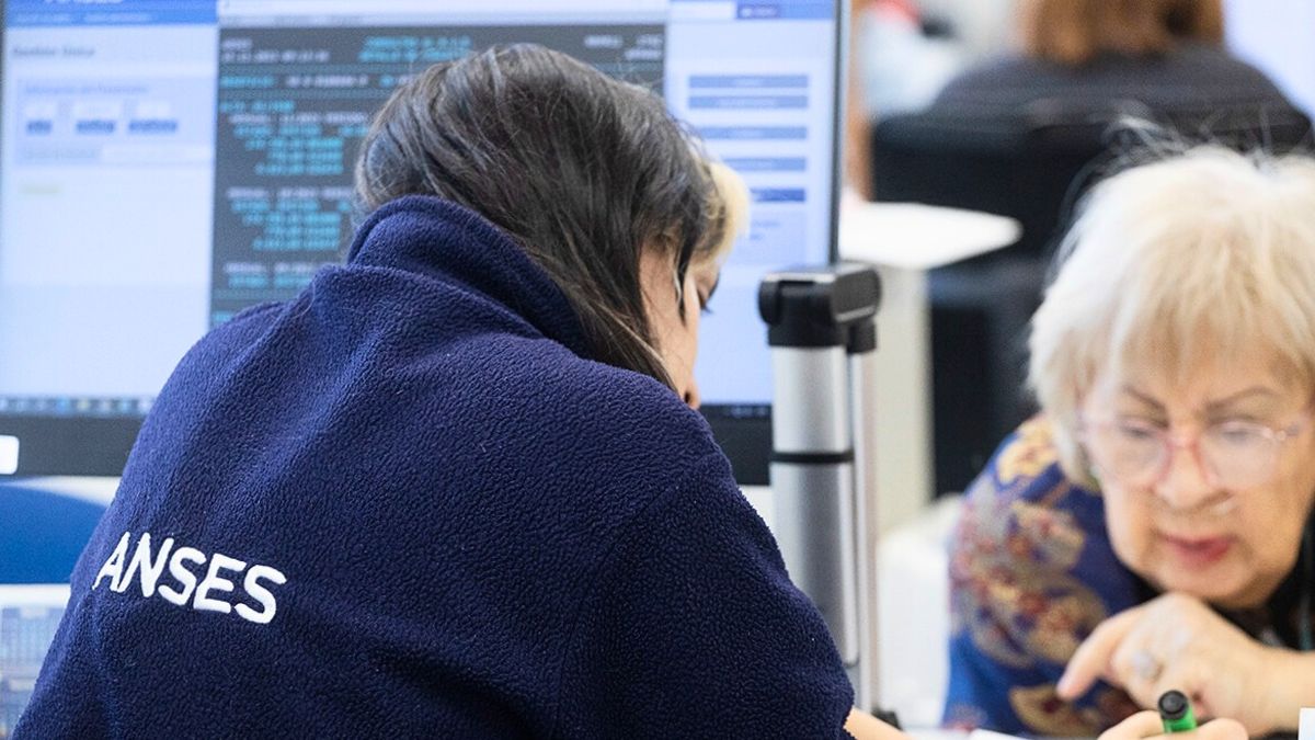 ANSES cambia el calendario de pago de julio de los jubilados y pensionados.