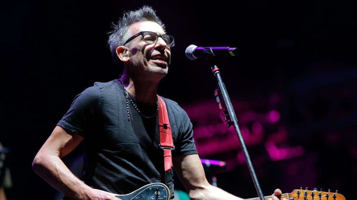 Piti Fernández, líder de La Franela. Piti Fernández, líder de La Franela.