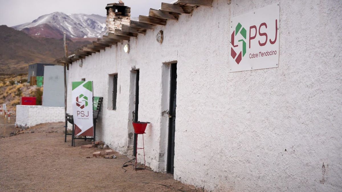 Esas instalaciones precarias de PSJ Cobre Mendocino cambiarán con la construcción de la mina. Esas instalaciones precarias de PSJ Cobre Mendocino cambiarán con la construcción de la mina.