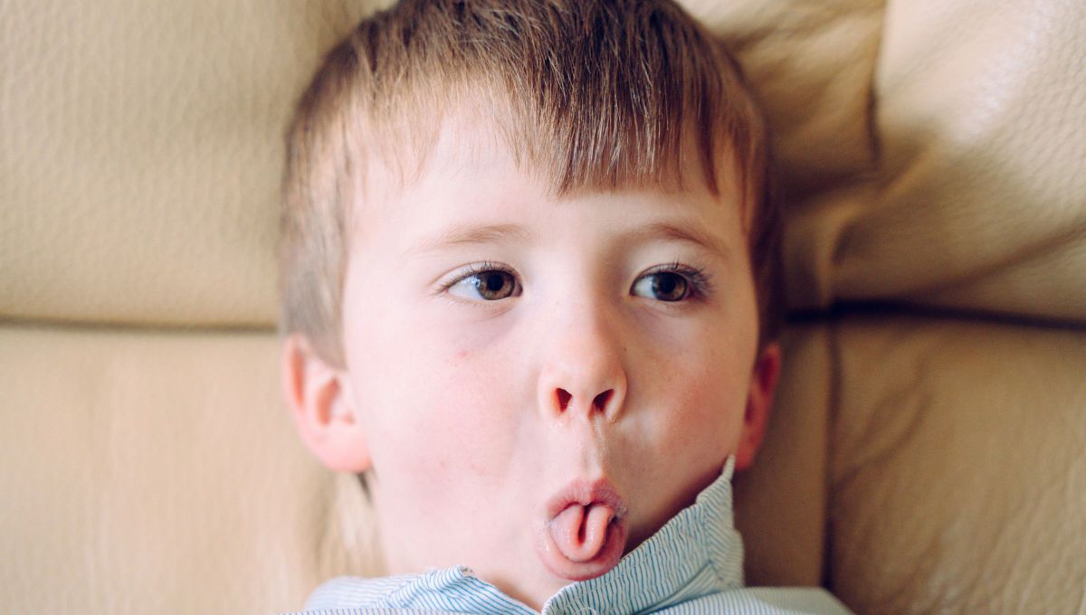 La habilidad de doblar la lengua se debe a una relación entre la dotación genética particular y los factores externos influyentes La habilidad de doblar la lengua se debe a una relación entre la dotación genética particular y los factores externos influyentes