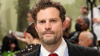 Por qué la película Belfast está en blanco y negro