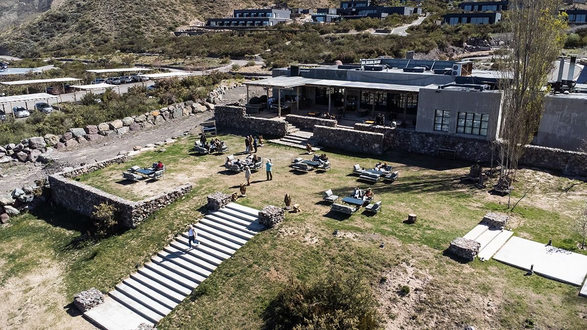 Una vista del increíble complejo Puesto del Indio, donde se emplaza Isidris. Una vista del increíble complejo Puesto del Indio, donde se emplaza Isidris.