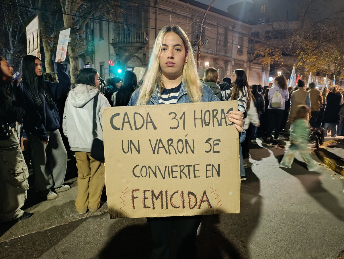 Fernanda en su primera marcha Ni Una Menos. Fernanda en su primera marcha Ni Una Menos.