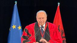 José Luis Manzano recibió un Doctorado Honoris Causa en Albania.