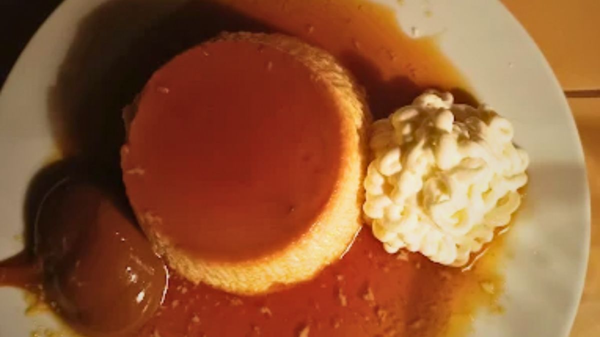 Los afamados postres baratos que ofrece el bodegón.