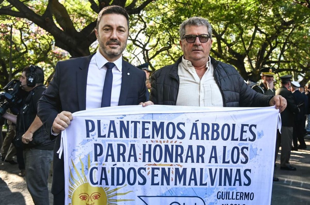 Luis Petri estuvo este miércoles con combatientes de Malvinas. El ministro de Defensa se refirió a los nazis que se refugiaron en Argentina después de la Segunda Guerra Mundial.