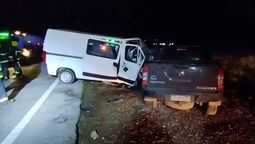 Un accidente se produjo entre una camioneta y una combi que trasladaba estudiantes de la UTN.