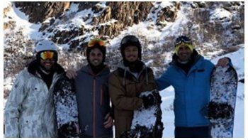 Lejos de Pampita, así pasa sus vacaciones Pico Mónaco en Bariloche