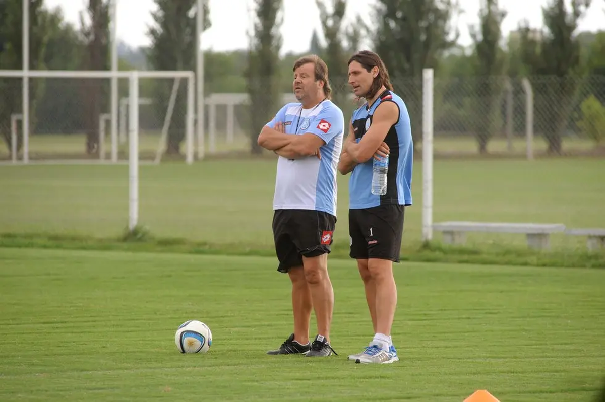 Zielinski y Olave: dos de los sobrevivientes que enviaron a la B a River.