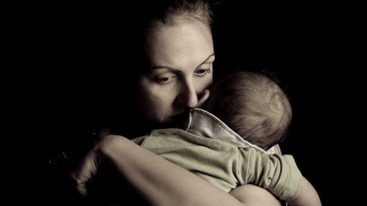 La carga mental de las mujeres que crían solas, es una instancia que no se compensa con dinero. La carga mental de las mujeres que crían solas, es una instancia que no se compensa con dinero.