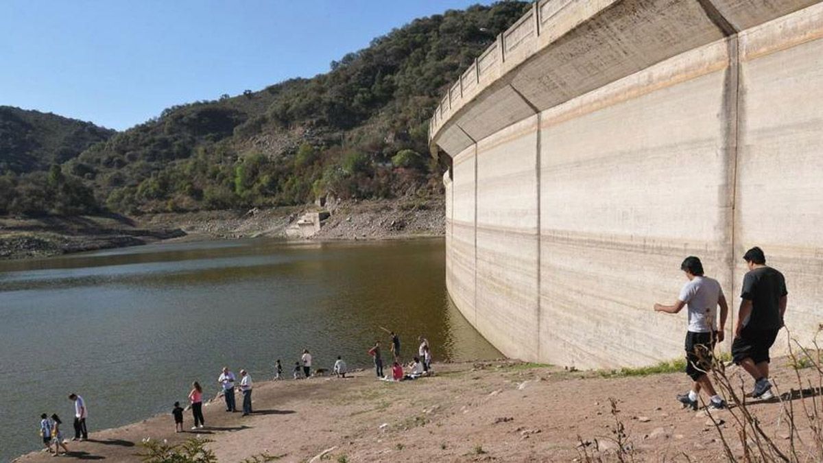 Un joven futbolista de Talleres murió ahogado en las aguas del Dique La Quebrada
