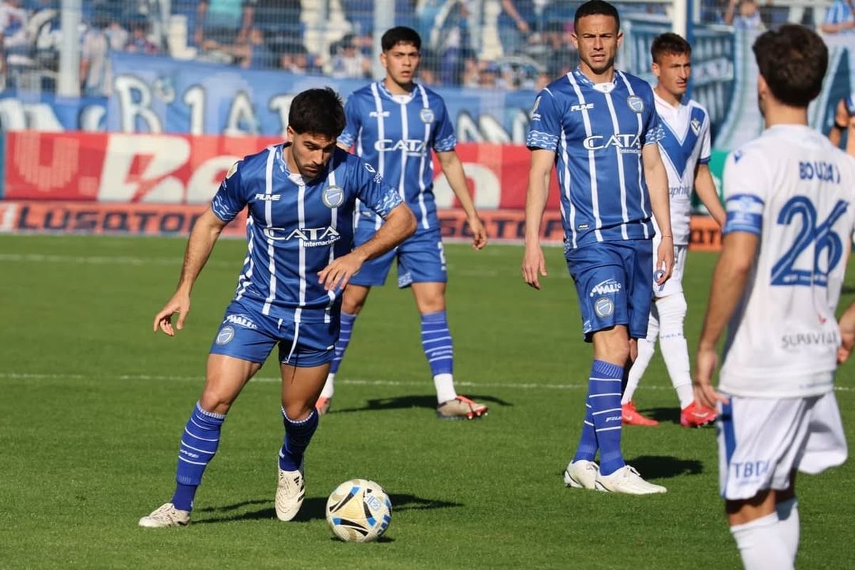 Vicente Poggi jugó los 16 torneos del Clausura: 1155 minutos y un gol.