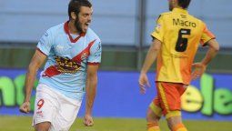 Se le dio: Caruso Lombardi logró el primer triunfo de Arsenal
