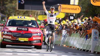 Hirschi llegó solito y ganó la 12ª etapa del Tour de Francia