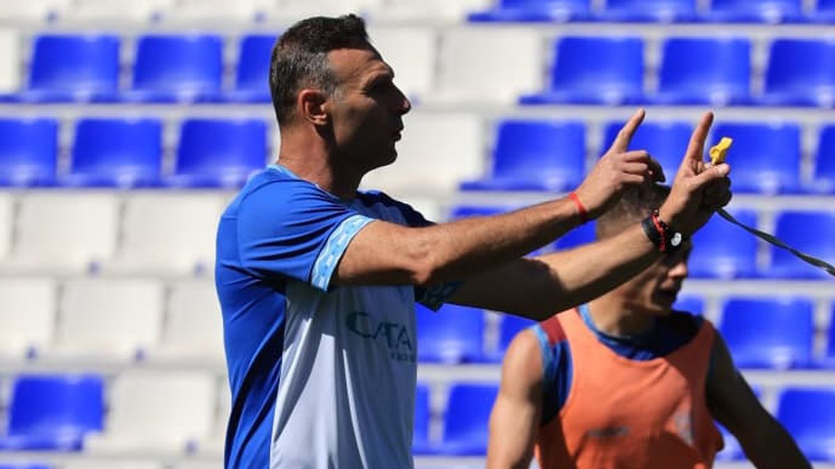 Walter Ribonetto, DT de Godoy Cruz prepara el equipo para jugar ante el Rojo.