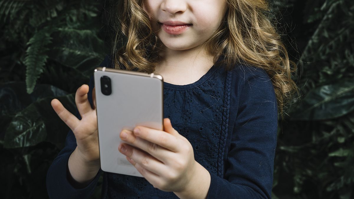 Los niños durante la pandemia utilizan más internet.