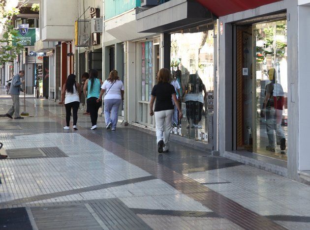 Negocios abiertos pero baja actividad comercial en el centro sanrafaelino