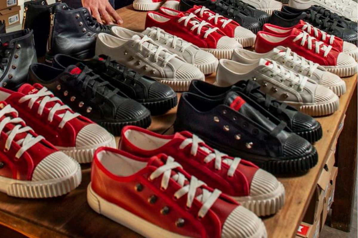 Regresaron las zapatillas históricas que marcaron tendencia en Argentina, ¿cuánto valen? Regresaron las zapatillas históricas que marcaron tendencia en Argentina, ¿cuánto valen?