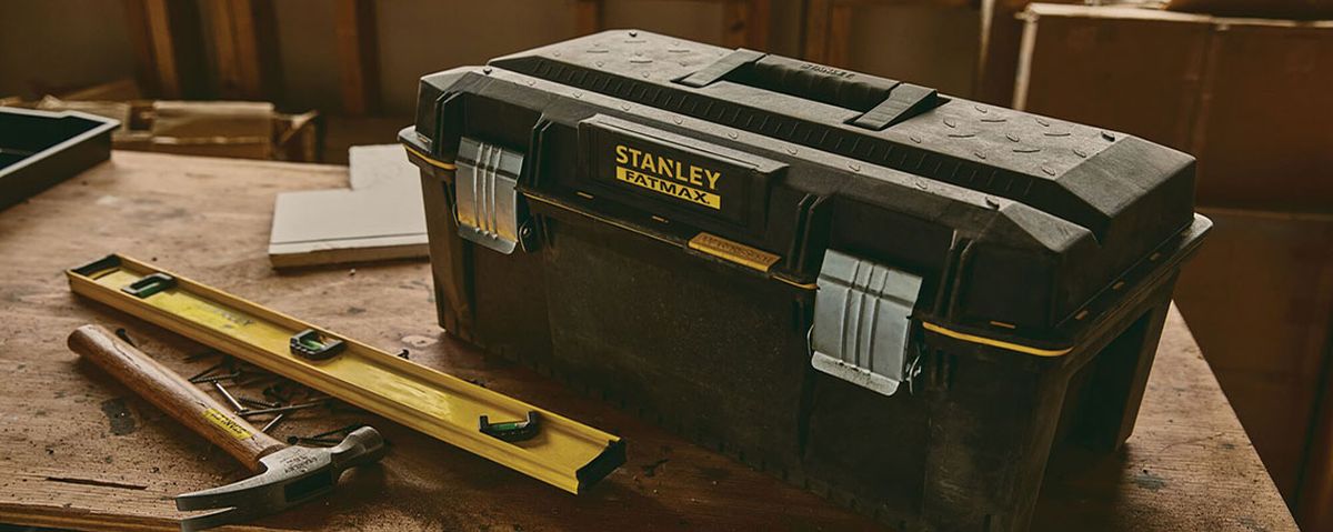 La caja de herramientas a menudo suele ser olvidada. La caja de herramientas a menudo suele ser olvidada.