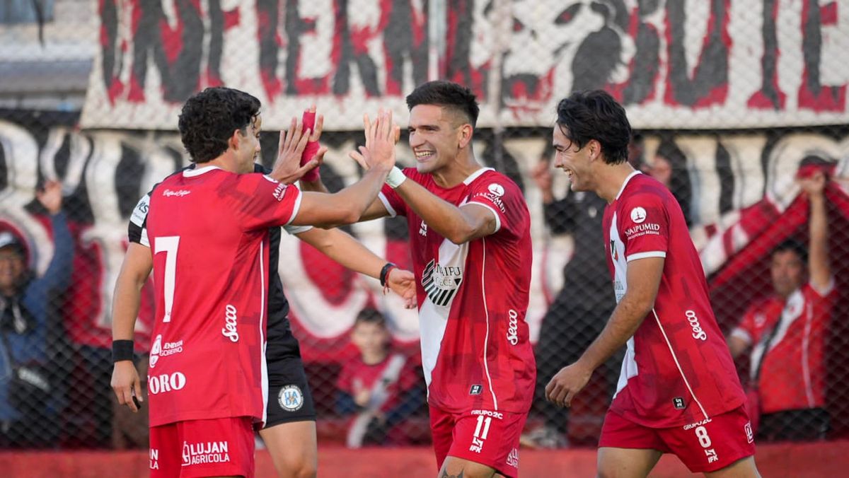 Deportivo Maipú se presentará ante Temperley de visitante.