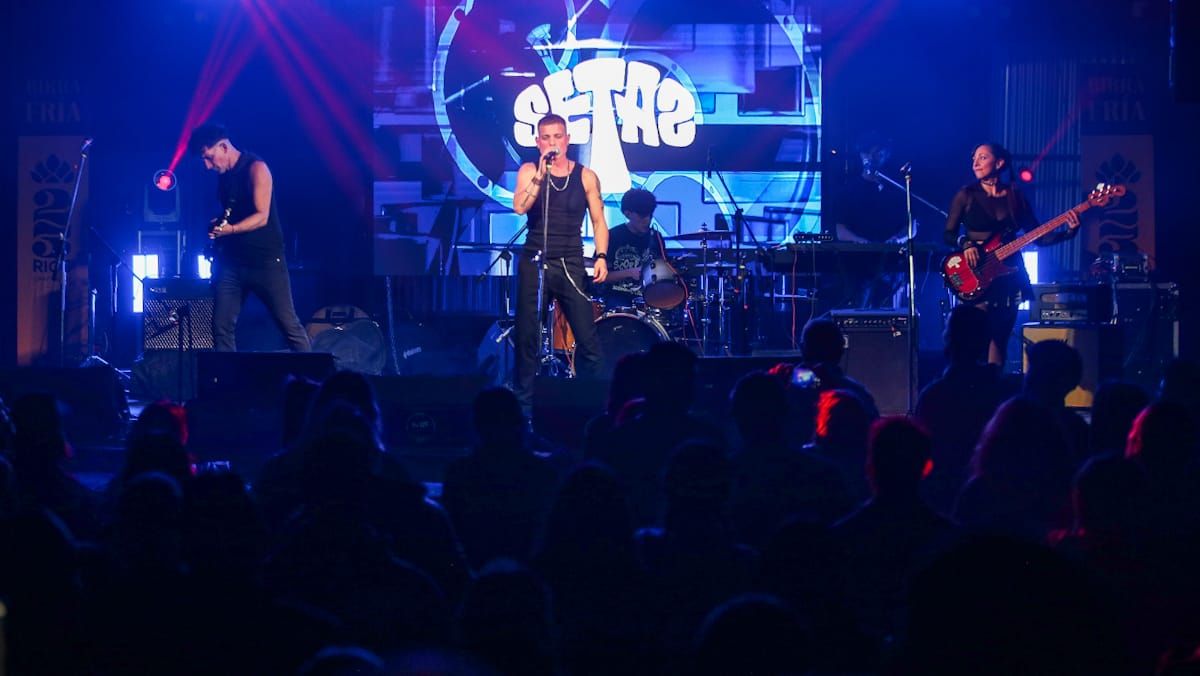Los Setas. Banda que crece con un energía sinigual en la escena. Los Setas. Banda que crece con un energía sinigual en la escena.