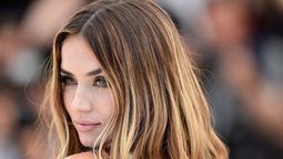La rompe. Ana de Armas se luce en la película Edén. 