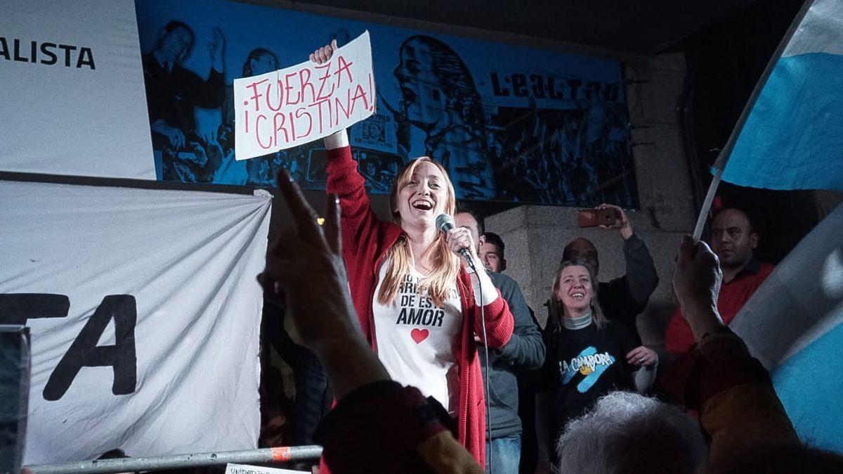 La última oradora fue la presidenta del PJ, Anabel Fernández Sagasti.