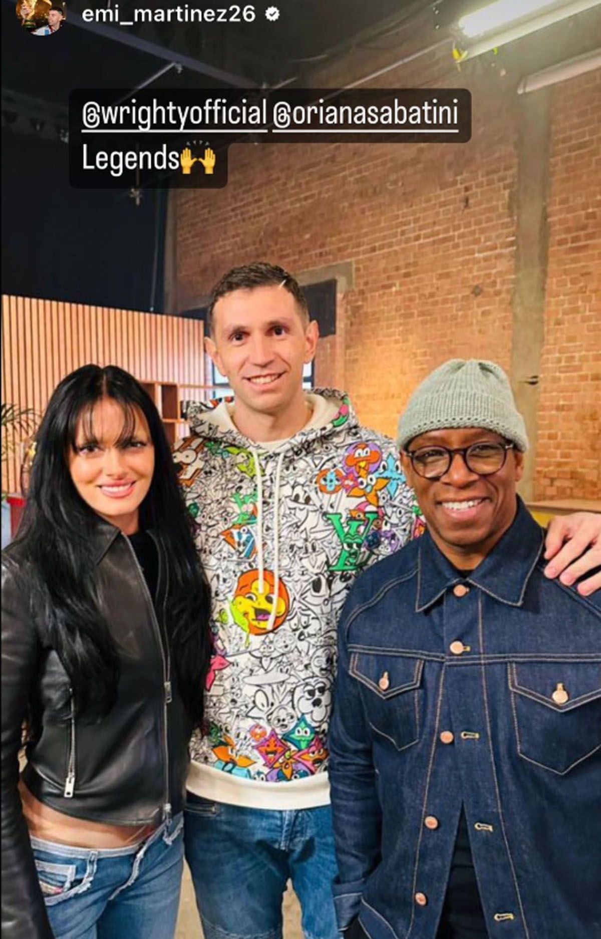 Dibu Martínez, Oriana Sabatini e Ian Wright