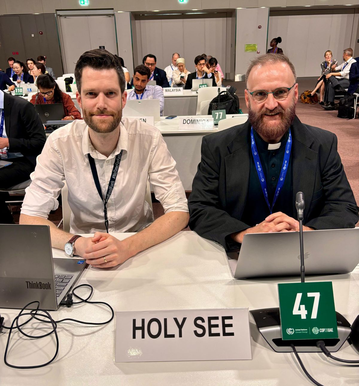 Eduardo Agosta Scarel en Dubai, en 2023, durante la Cumbre Anual que realiza la Convención Marco de las Naciones Unidas sobre el Cambio Climático (CMNUCC) donde se reúnen los 196 países más la Unión Europea. Eduardo Agosta Scarel en Dubai, en 2023, durante la Cumbre Anual que realiza la Convención Marco de las Naciones Unidas sobre el Cambio Climático (CMNUCC) donde se reúnen los 196 países más la Unión Europea.