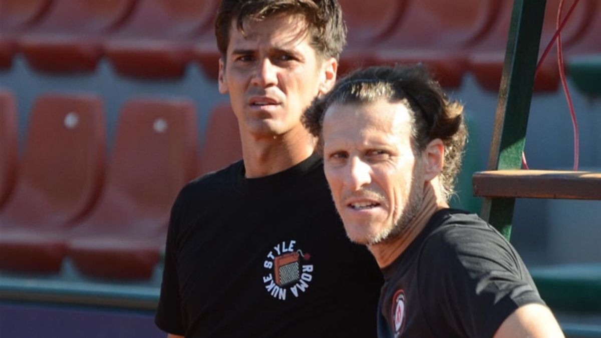 Fede Coria y Diego Forlán jugarán juntos.
