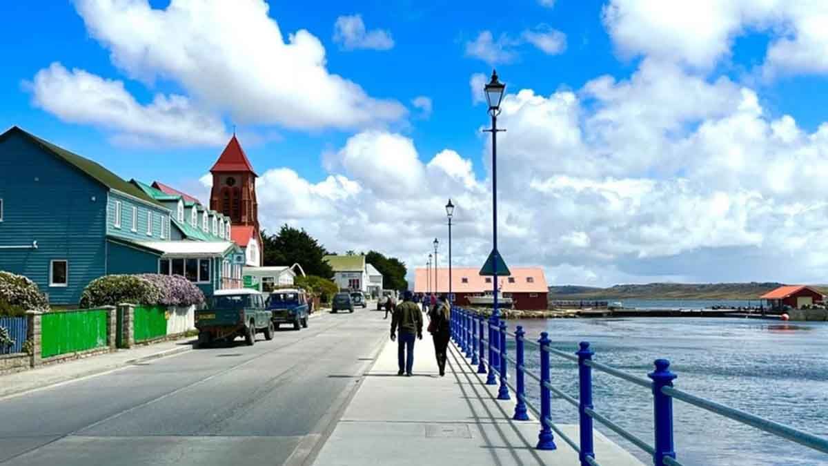 El gobierno de las Islas Malvinas prohibió el internet de Starlink. El gobierno de las Islas Malvinas prohibió el internet de Starlink.