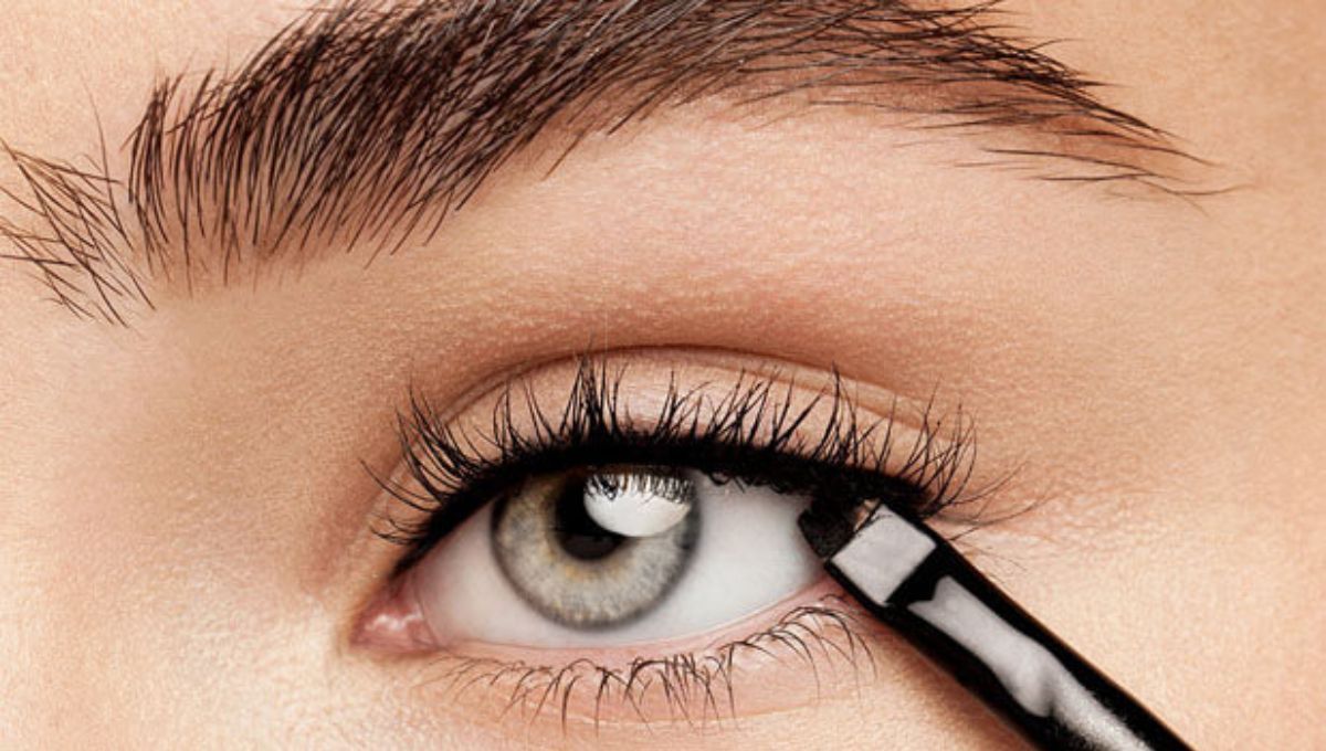 Adiós a los ojos pequeños: cómo agrandar la mirada con un sencillo truco de maquillaje