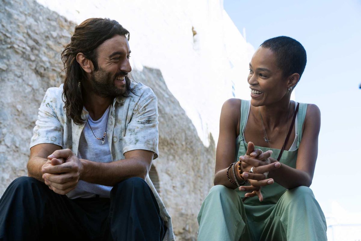 Las últimas de la fila, la serie de Netflix con Javier Rey que arrasa en la plataforma y te hará reflexionar. Las últimas de la fila, la serie de Netflix con Javier Rey que arrasa en la plataforma y te hará reflexionar.