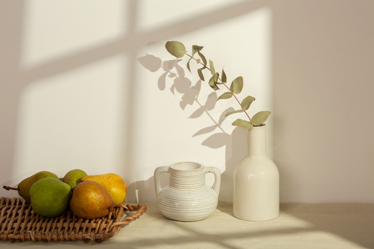 El minimalismo c&aacute;lido es la nueva estrella de las tendencias en arquitectura y decoraci&oacute;n. Cr&eacute;dito: Freepik.