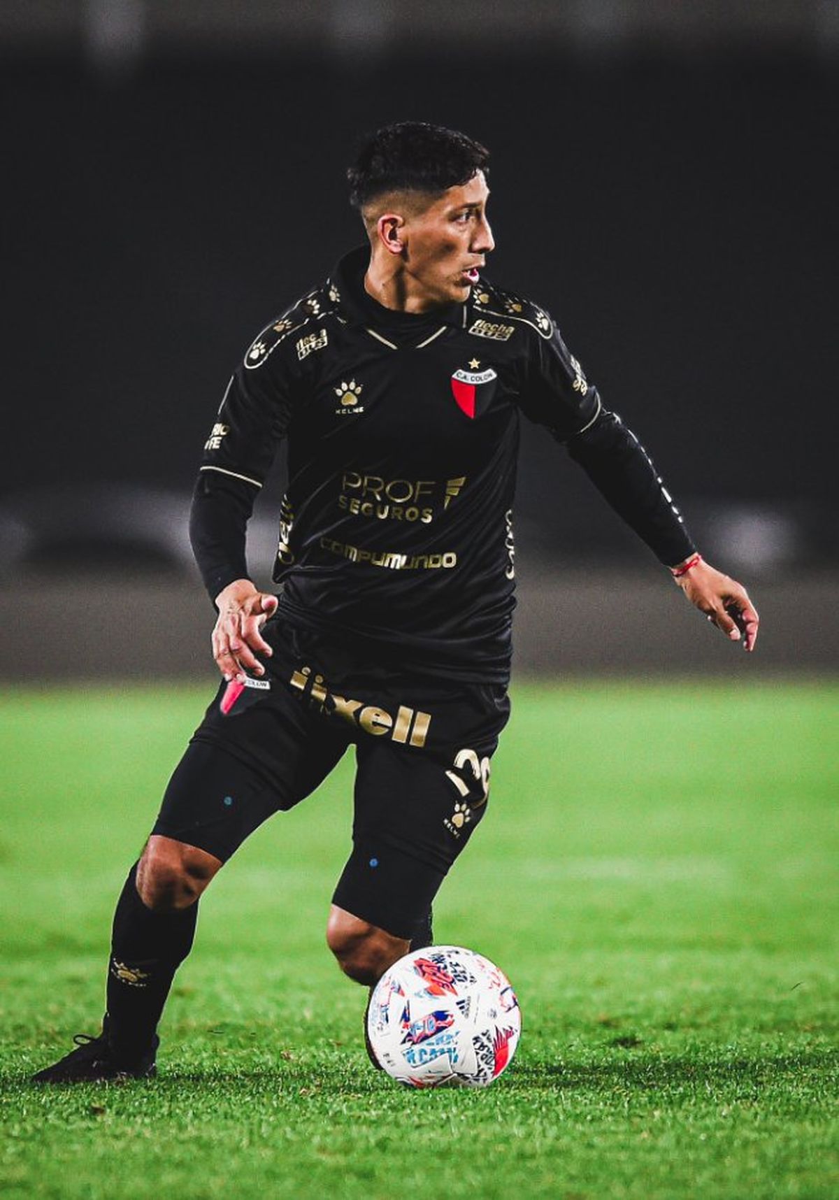 Rodrigo Aliendro se decidió por River e intenta destrabar su salida de Colón