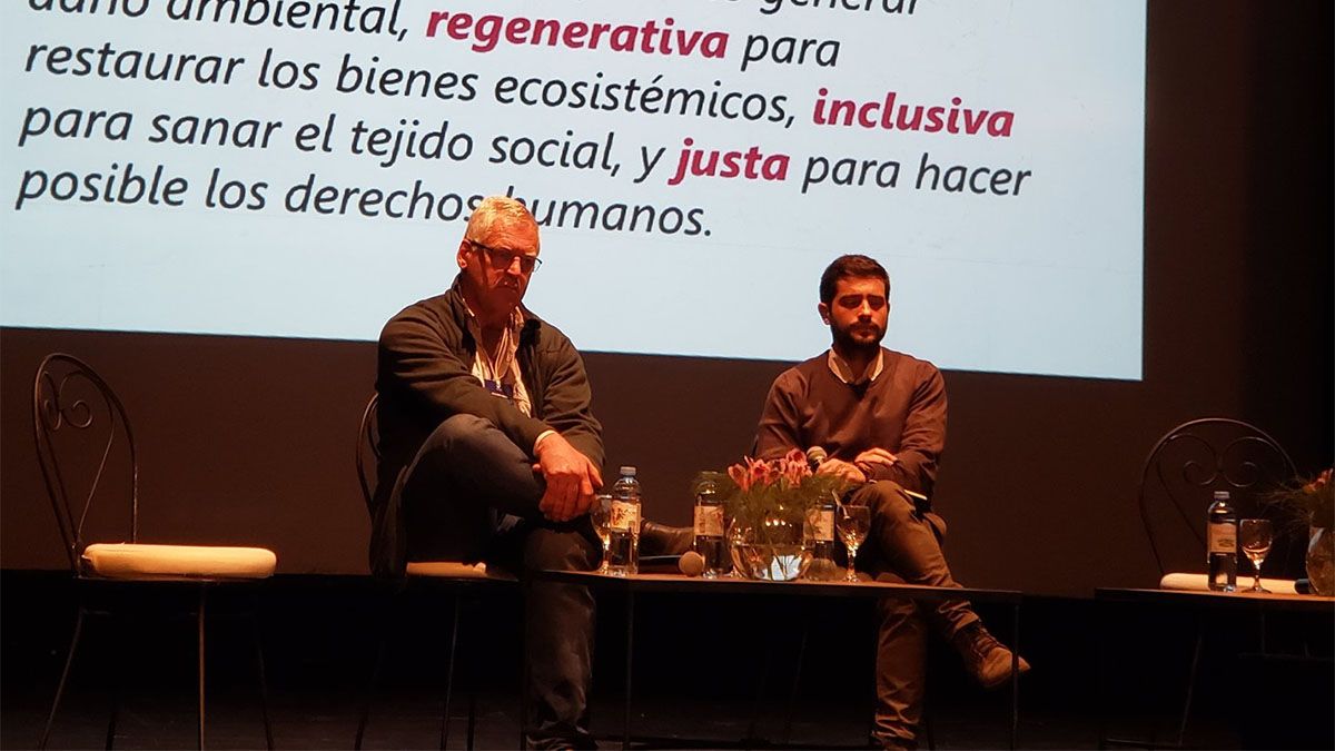La edición XVII del Foro Valos reunió empresarios, políticos y académicos para debatir en torno al impacto de la sostenibilidad y la ética del cuidado del ambiente en las empresas.