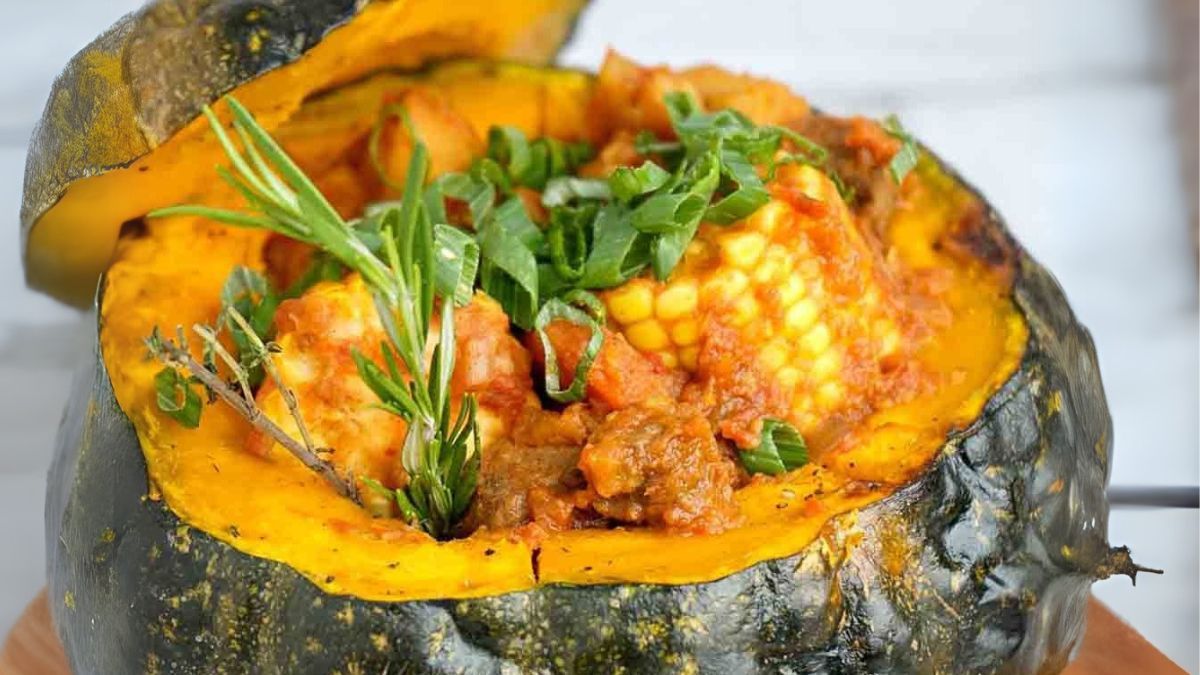 Carbonada en zapallo, la receta patria abundante y sabrosa. Foto: gentileza cocinerosargentinos.