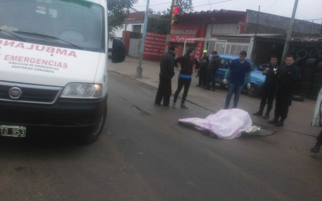 Murió un ciclista aplastado por un camión