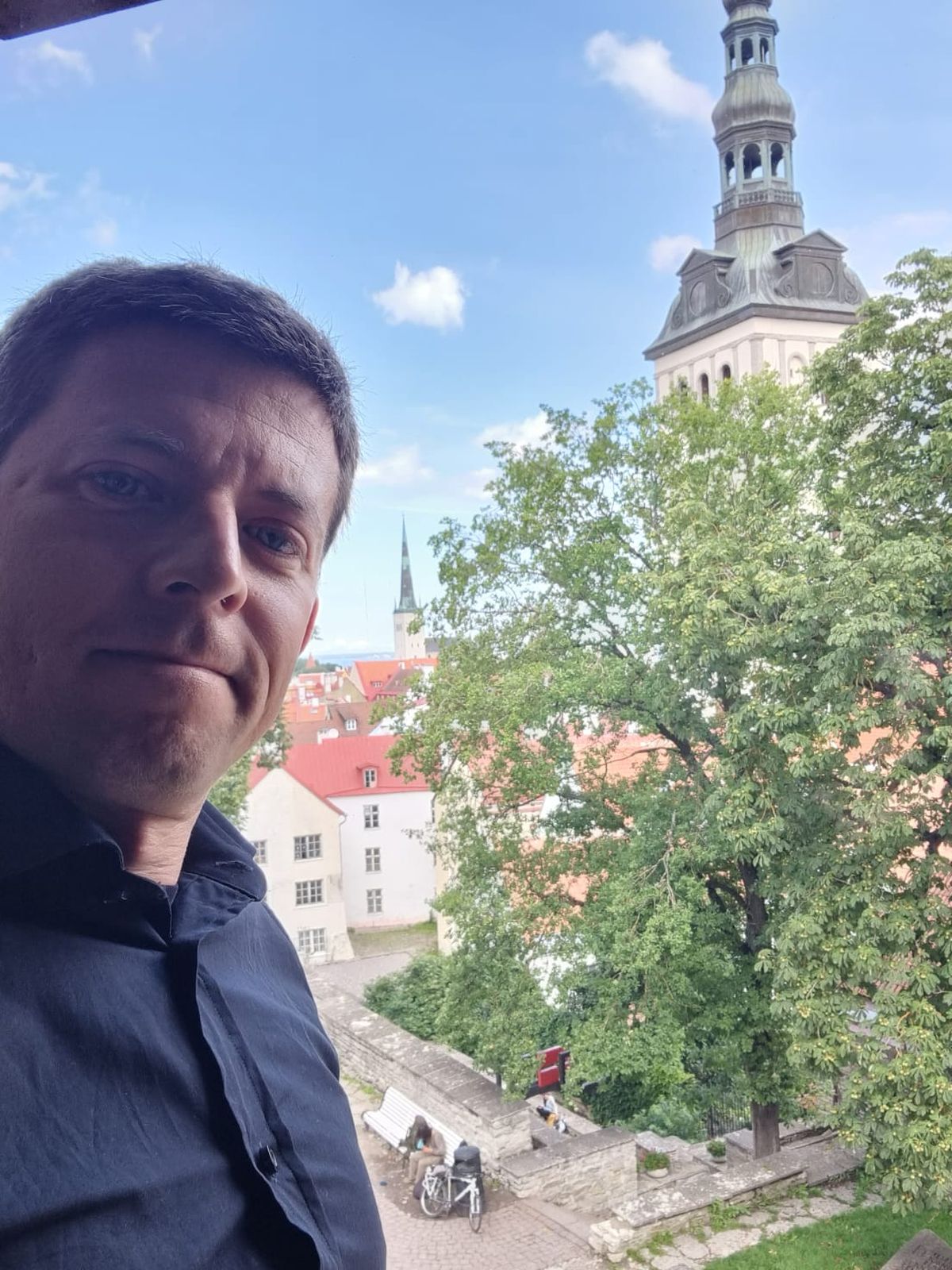 Luis Felipe en el centro histórico de Tallinn. Luis Felipe en el centro histórico de Tallinn.