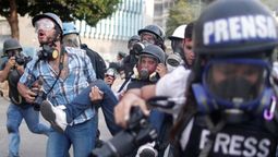 Los y las periodistas en zonas de conflicto son blanco de ataques.