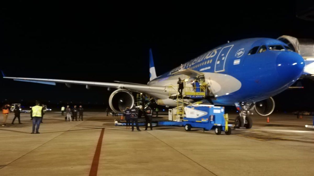 Siguen llegando vacunas Sinopharm a la Argentina. Este martes fueron más de 700.000.