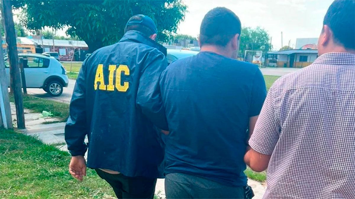 Imputaron a un policía como autor del robo de 40 millones de pesos en Santa Fe.