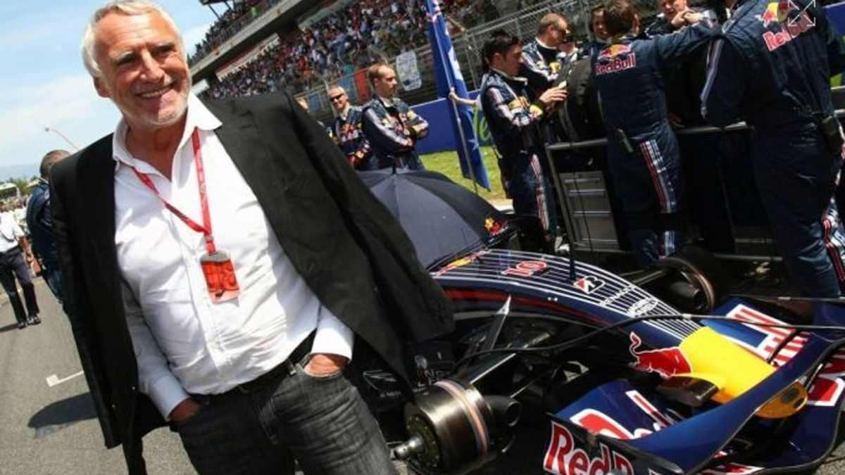 Dietrich Mateschitz lanzó Red Bull en Austria en 1987.