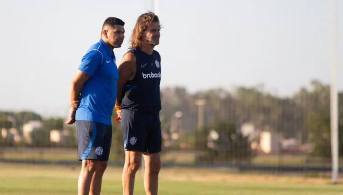 Insúa y Ortigoza en una práctica, cuando el Gallego aún era DT. Insúa y Ortigoza en una práctica, cuando el Gallego aún era DT.