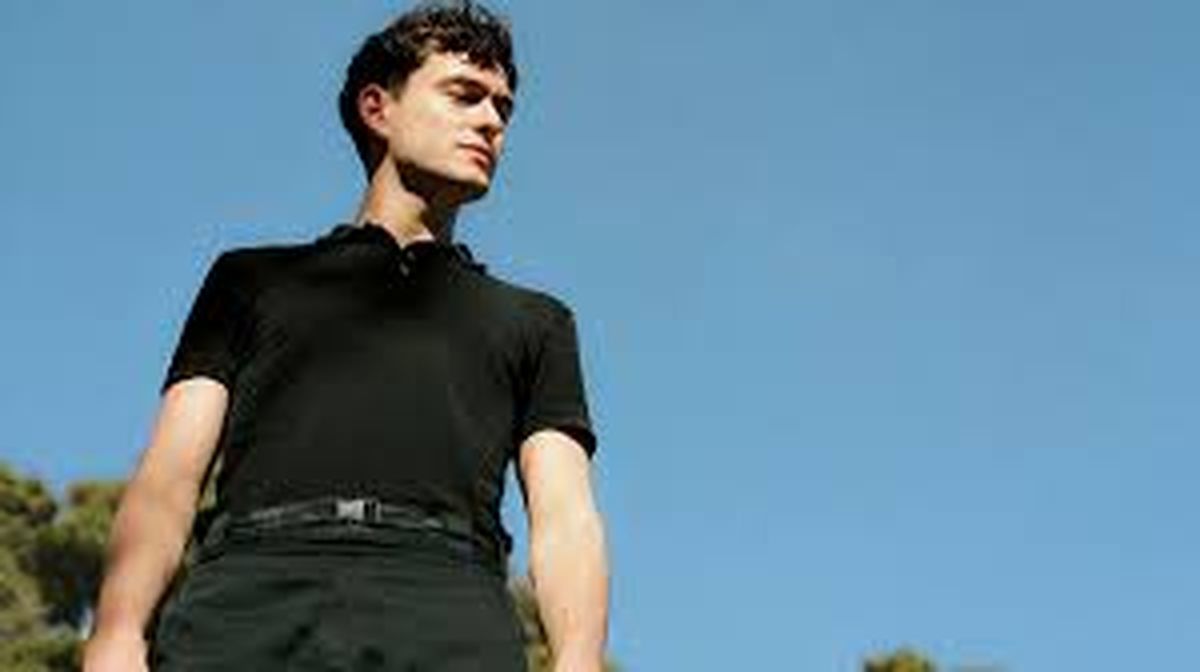 Pol Guasch, el joven queer, 'destroyer' del canon: 